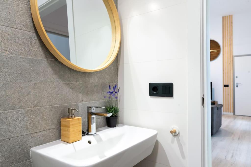Gb Apartamento Corazon De Sevilla Goyeneta St المظهر الخارجي الصورة